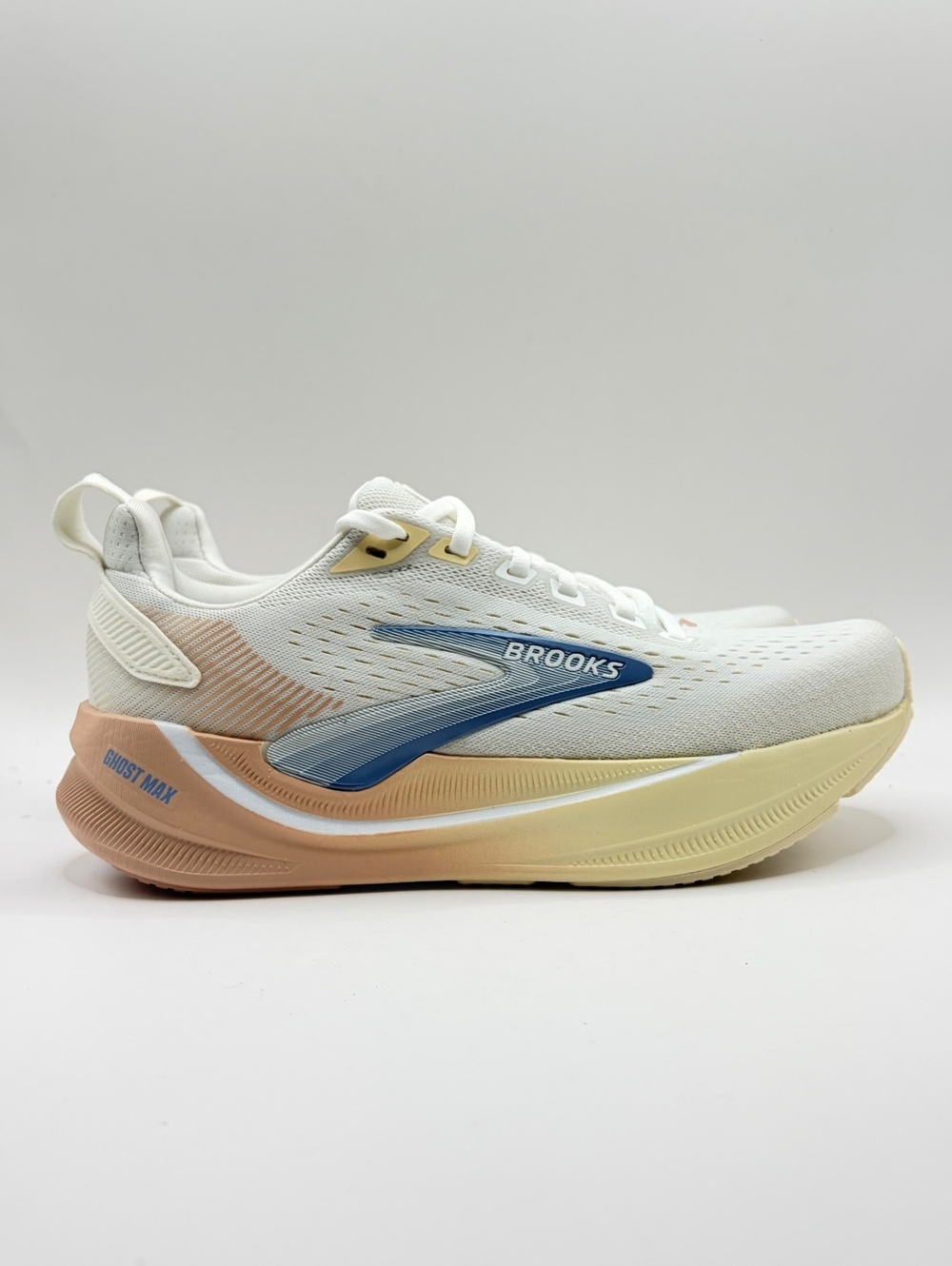 Brooks Ghost Max 4 Women's Running Shoes Size 7 White Peach Balanced Cushion